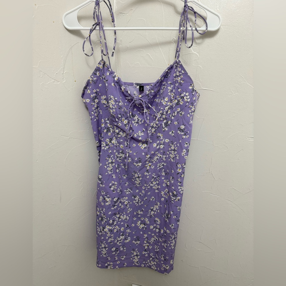 Flowy purple dress with floral design, adjustable string straps